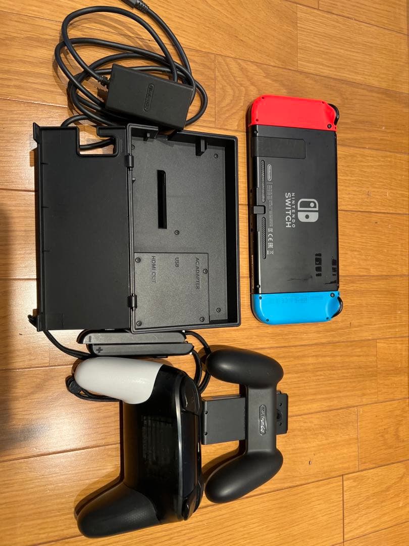 任天堂Switch本体 新品ケース付き