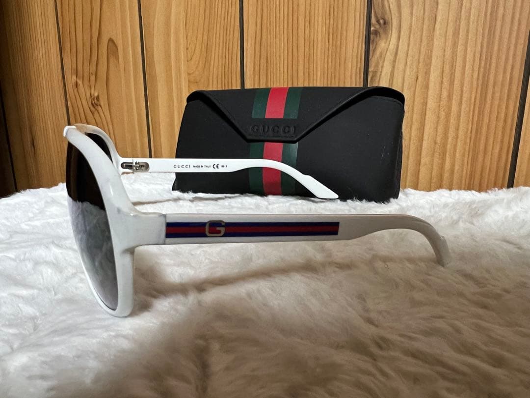 GUCCI グッチ　サングラス　メガネ　白縁