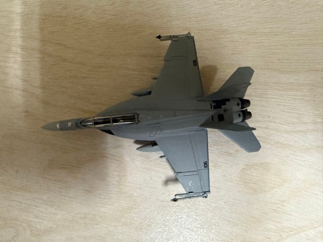 ホーガン　F/A-18F 1/200スケールモデル