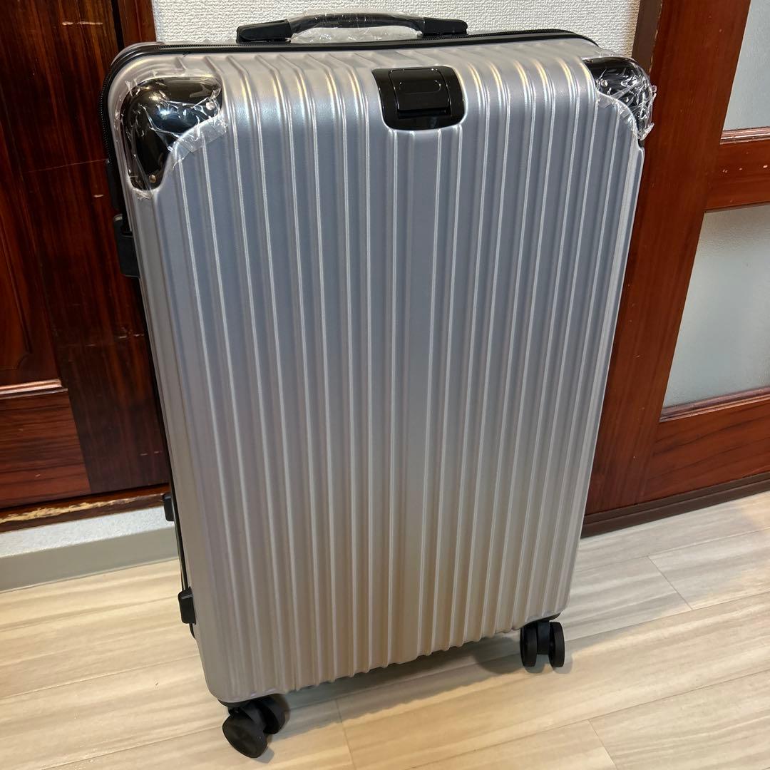 最終値下げ！　スーツケース キャリーケース USBポート付き　90Ｌ　7泊〜