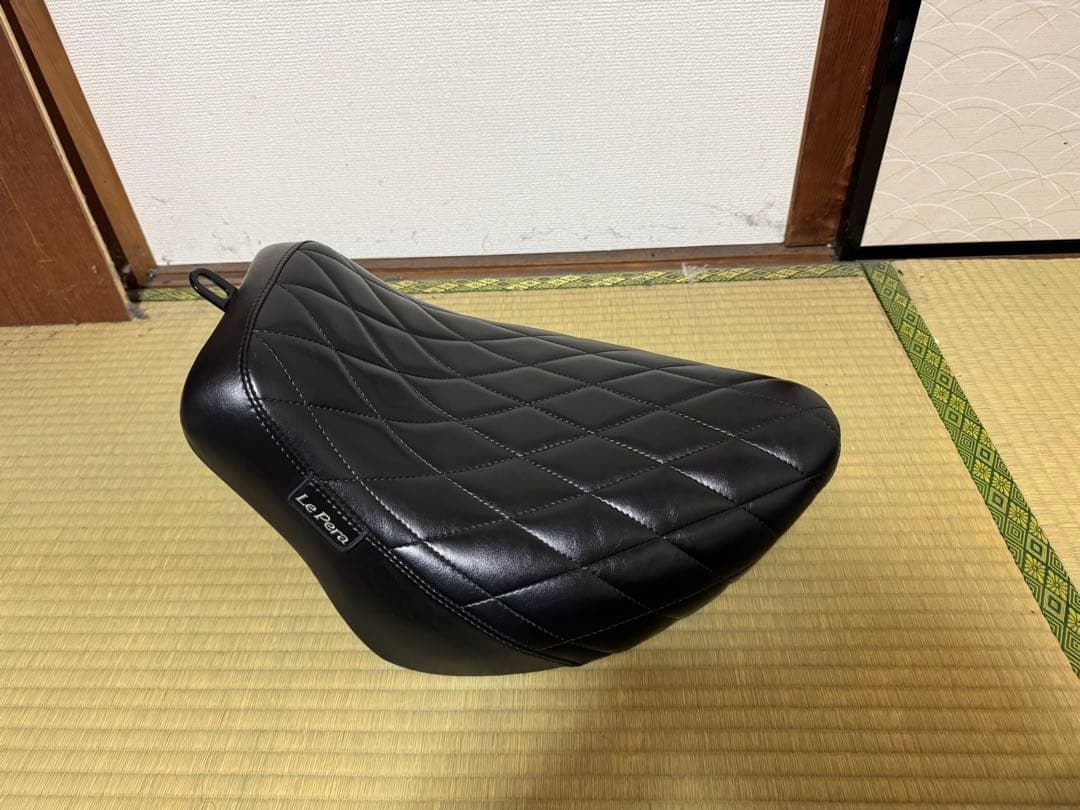 ラペラ ベアボーンズ ソロシート ダイアモンドステッチ