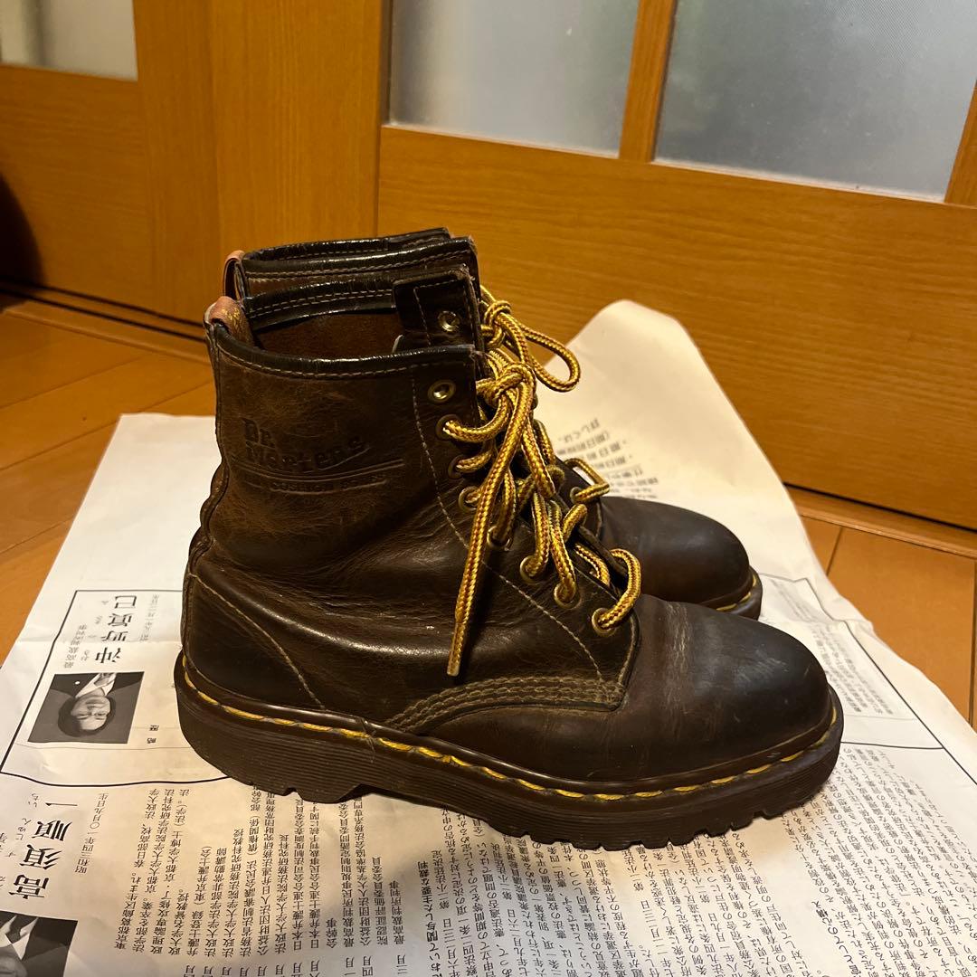 Dr.Martens8ホールUK4 23.5cm Madein England