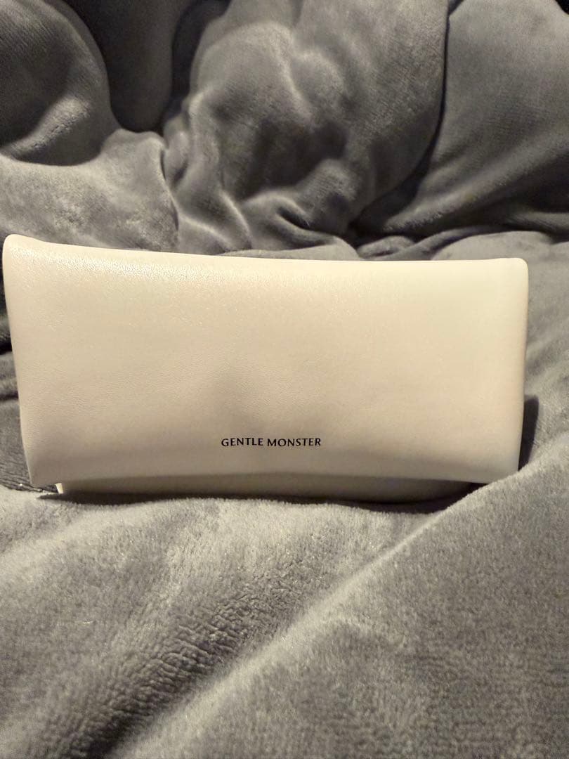 小物 GENTLE MONSTER lilit