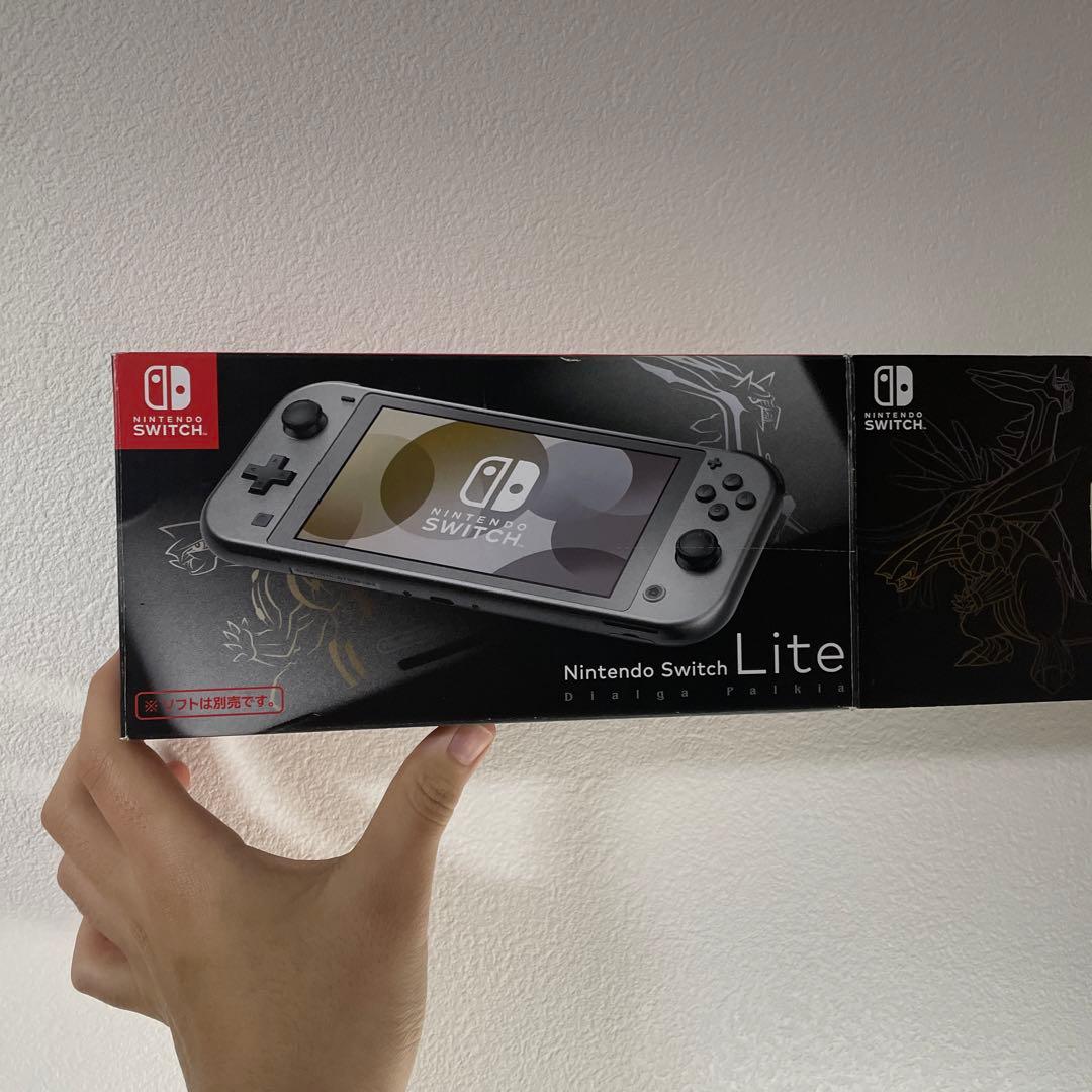 Switch Light本体ディアルガパルキア（収納ケース付き）