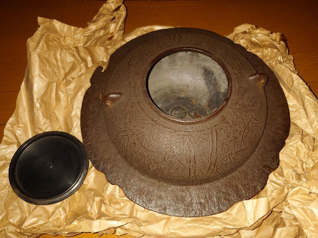 茶釜　『龍敏堂造』『風炉釜』『透木釜』　紙箱　茶道具