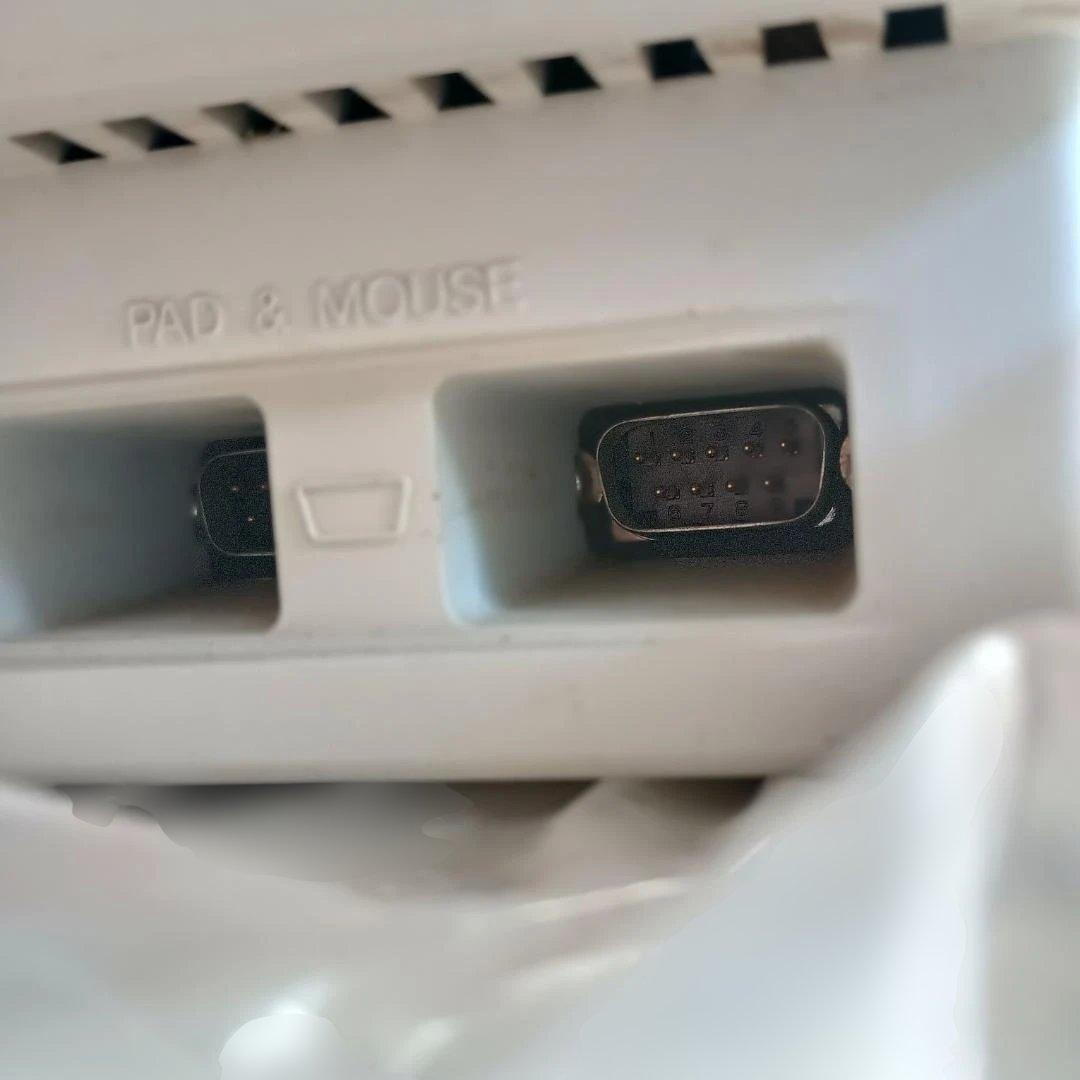 レトロPC　FM-Towns Ⅱ モデルMX20　通電のみ確認の本体　ジャンク
