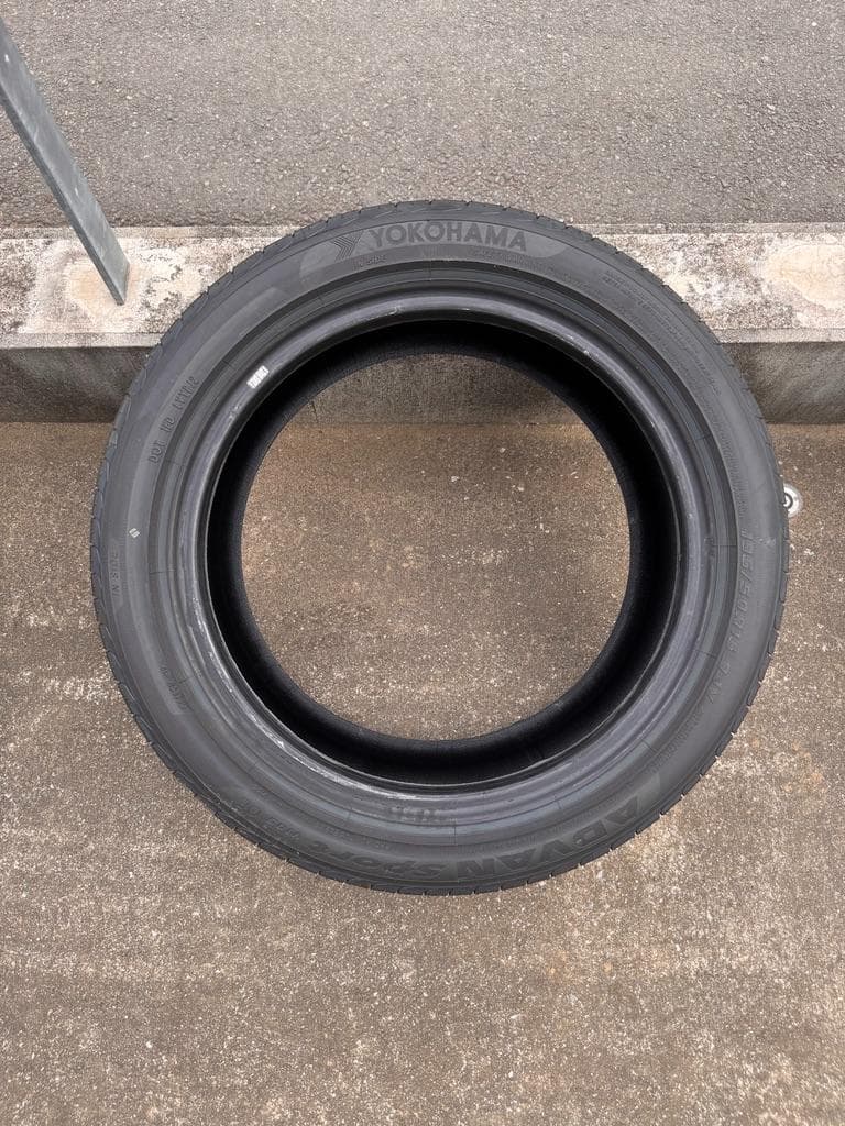 ロードスター純正ヨコハマタイヤ走行160キロのみ４本セットのうち２本分（１の２）