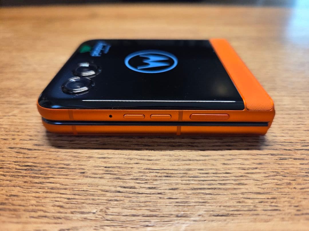 motorola razr 50 スプリッツオレンジ SIMフリー