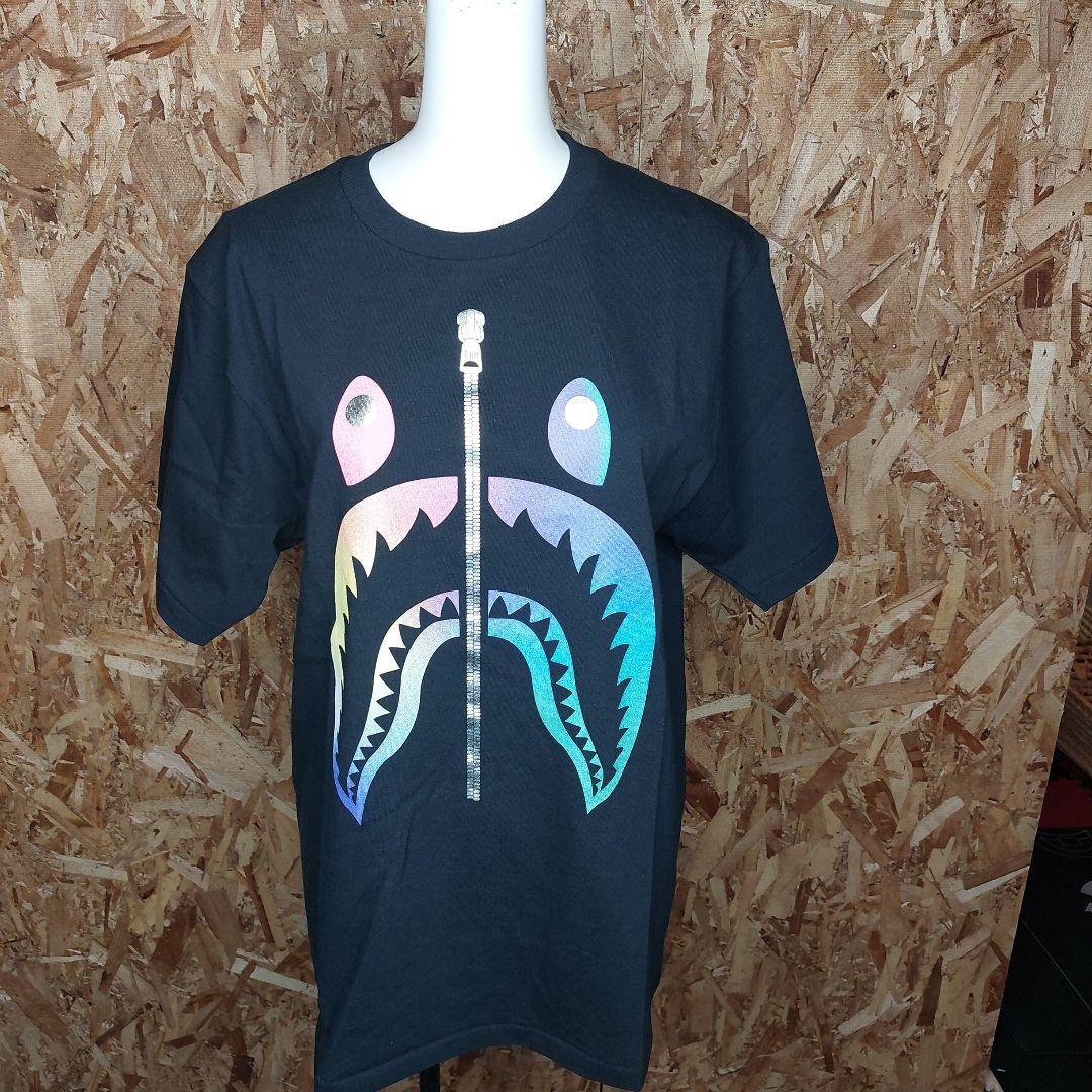 美品 A BATHING APE シャークデザイン ブラックT