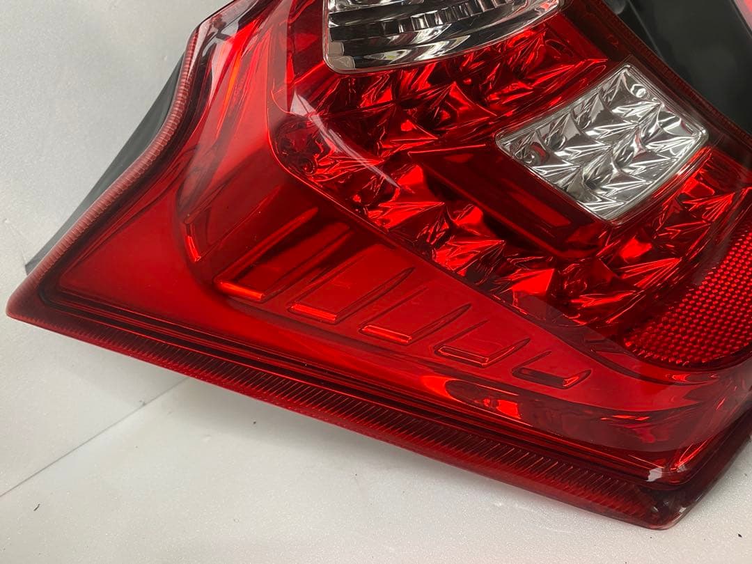 ホンダ フリード（GB3/GB4）用 社外LEDテールランプ 左右セット