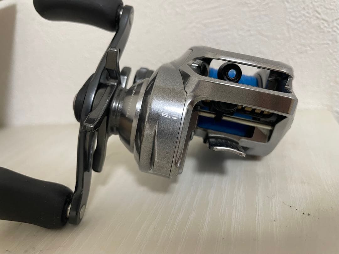 SHIMANO 18バンタムMGL 右巻き (ギア比6.2)