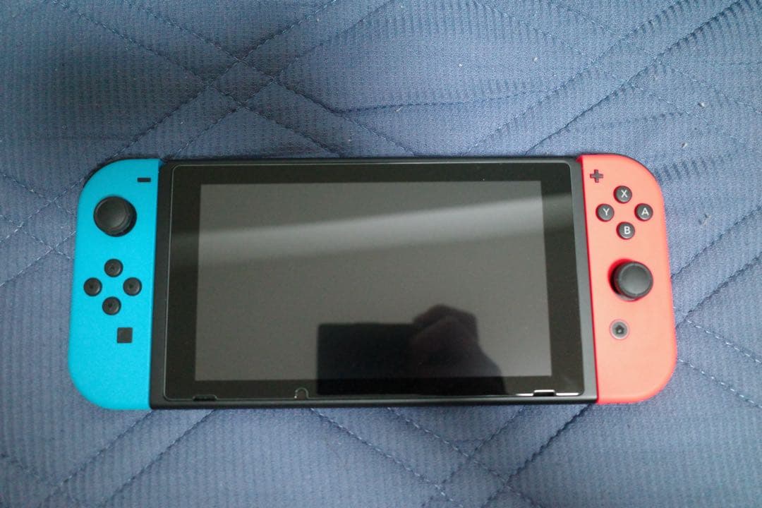 【美品・初期化済】Nintendo Switch 本体＋付属品