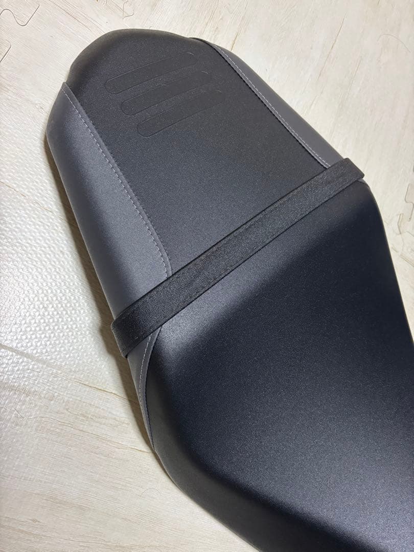 新型カタナ純正シート　後期型