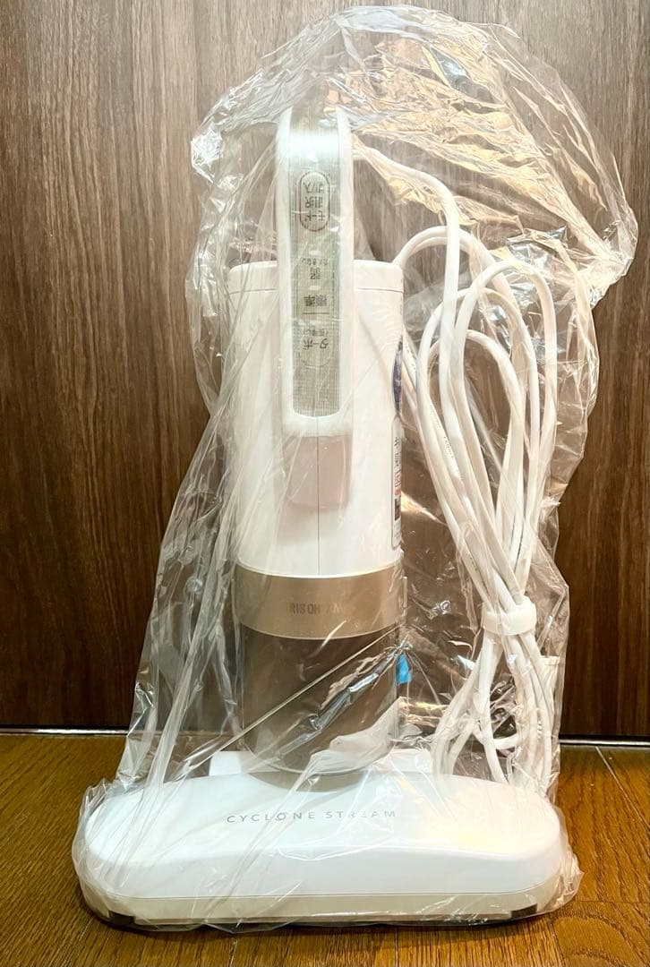 【未使用】アイリスオーヤマ　超吸引ふとんクリーナー　専用使い捨てフィルター付き