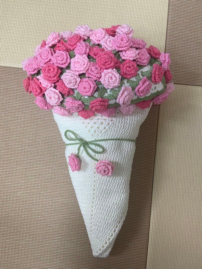 バラの花束ブランケット直径110cm，74本のバラ，ストール
