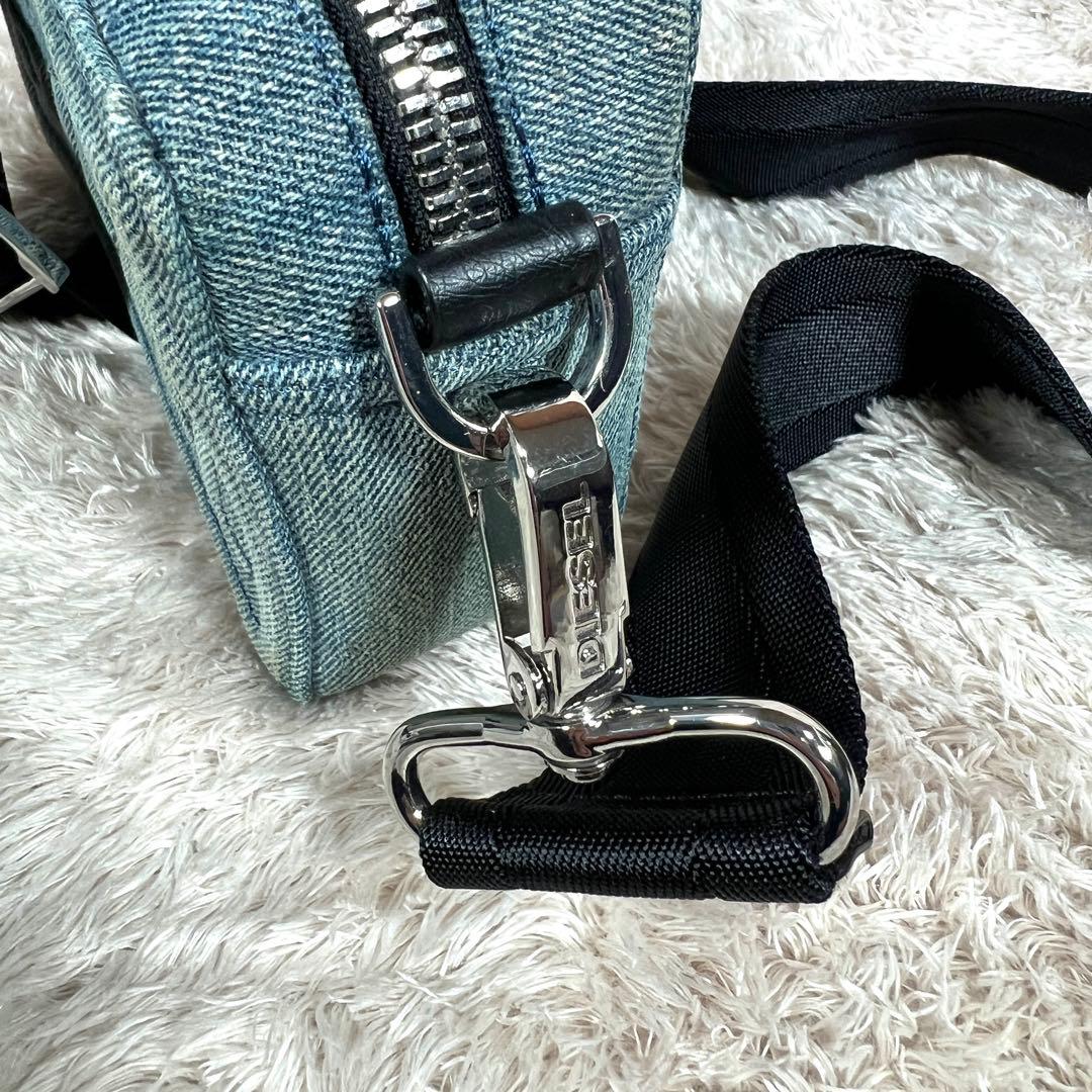 DIESEL ディーゼル　ショルダーバッグ　カメラ　ボディ　デニム　ポーチ　ロゴ