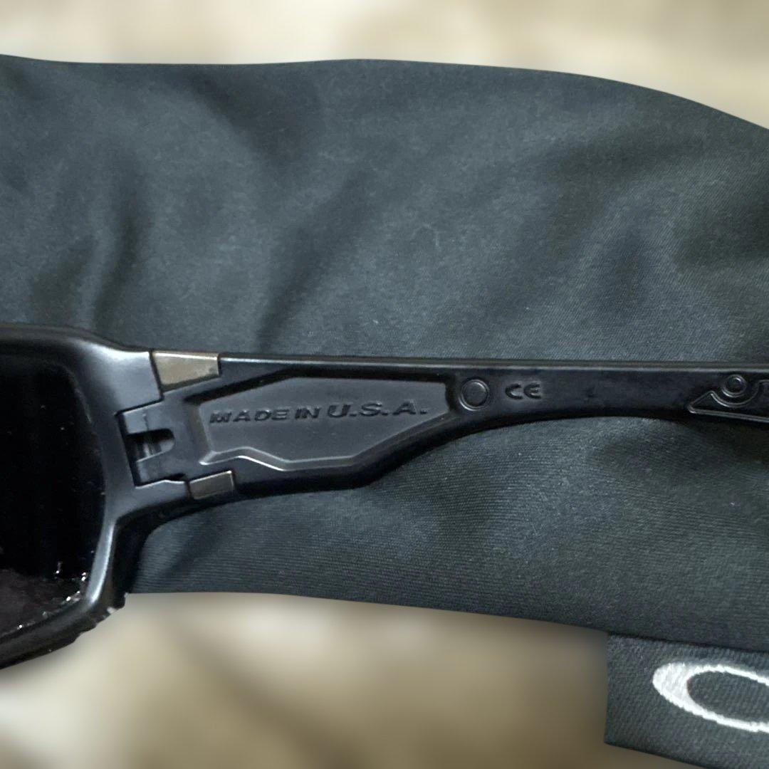 Oakley 偏光レンズスポーツサングラス ブラック ケース付き