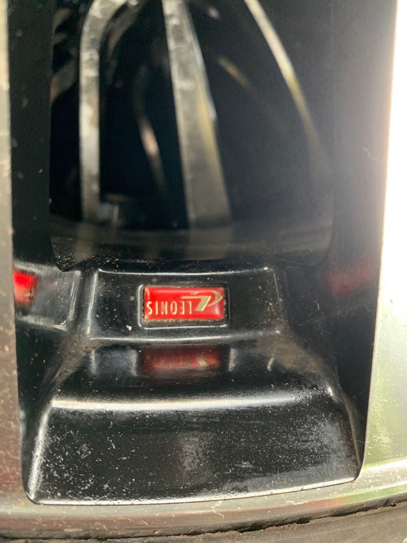 レオニス　VT 19インチホイール