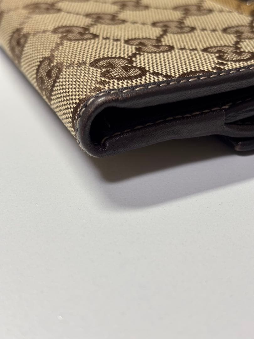 GUCCI 二つ折り財布　キャンバス　GG柄