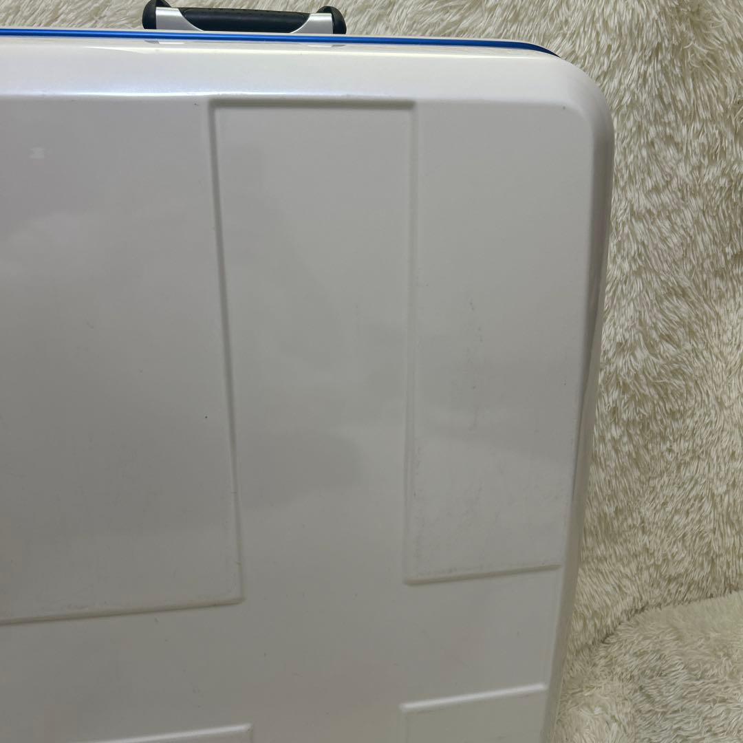 【美品】innovator イノベーター　スーツケース　ホワイト　4輪