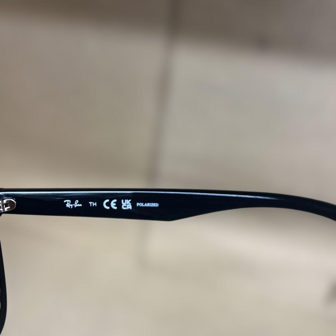 1368Ray-BanサングラスRB4392D