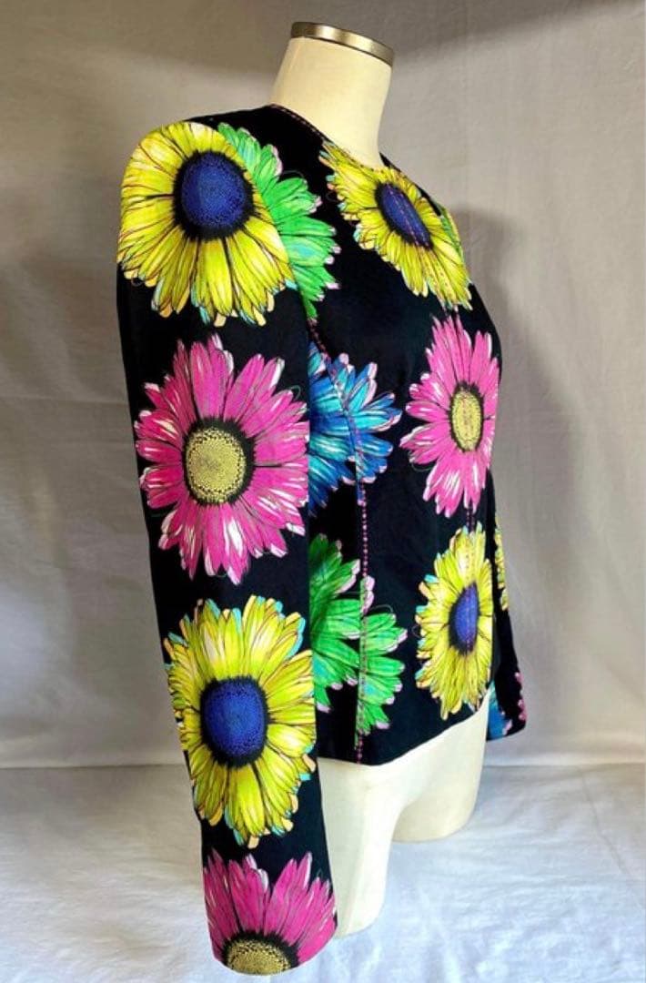 GIANNI VERSACE　ジャンニヴェルサーチ　シルクジャケット　38 ロゴ