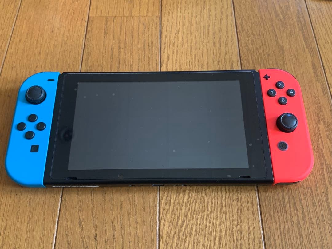 美品 Nintendo Switch 本体 赤/青 Joy-Con付き