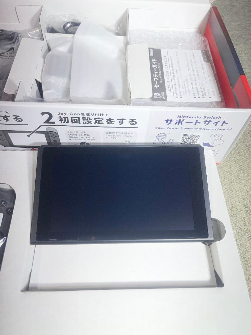 タ*コ様 ◆美品◆任天堂Switchバッテリー強化版 グレー本体一式◾️おまけ付