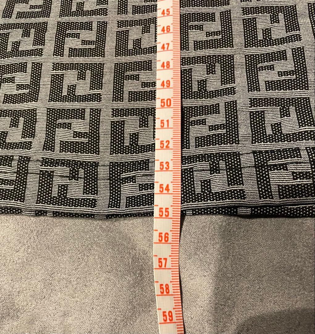 ⭐︎FENDI フェンディ ロゴパターン 半袖Tシャツ⭐︎