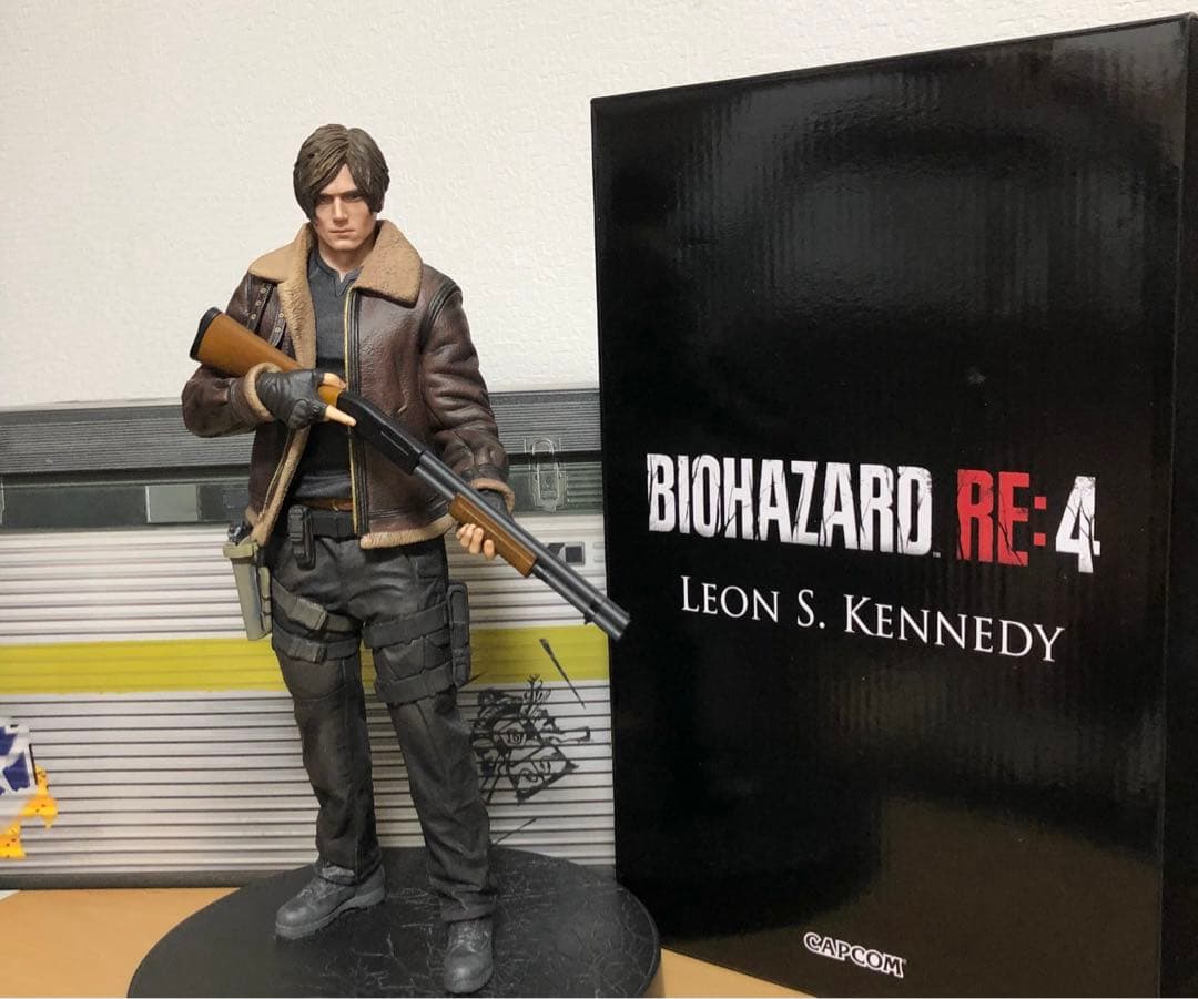 正規品 バイオハザードRE4 コレクターズエディション レオン フィギュアのみ