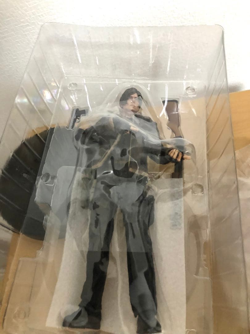 正規品 バイオハザードRE4 コレクターズエディション レオン フィギュアのみ