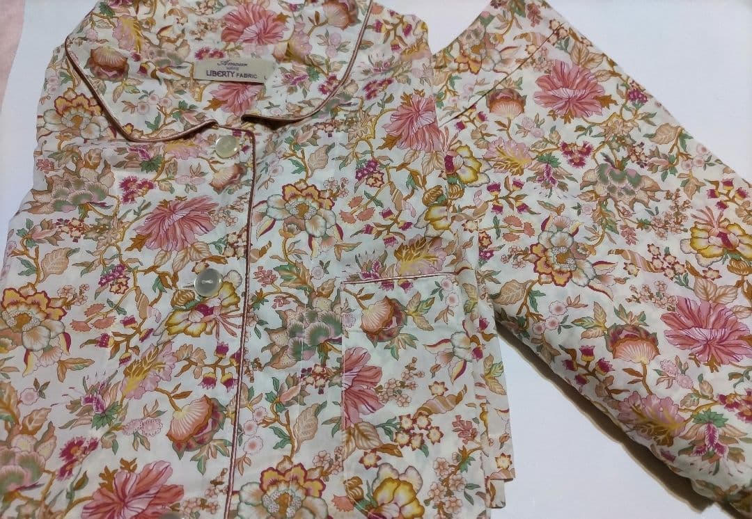 新品！リバティパジャマ〜長袖