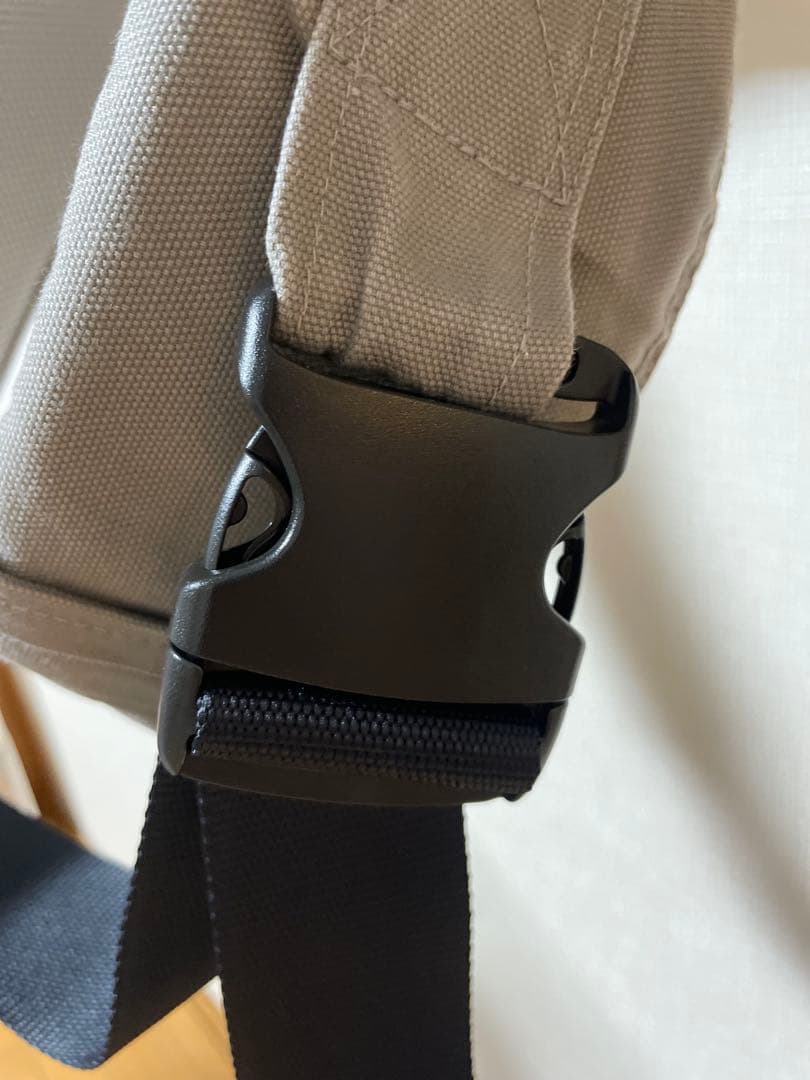 どとーる ⭐︎美品⭐︎キューズベリー　抱っこ紐　NICO オールメッシュグレー