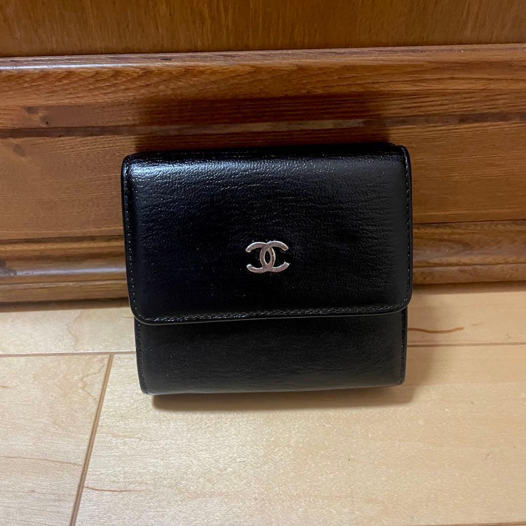 CHANEL シャネル レザー 二つ折り財布