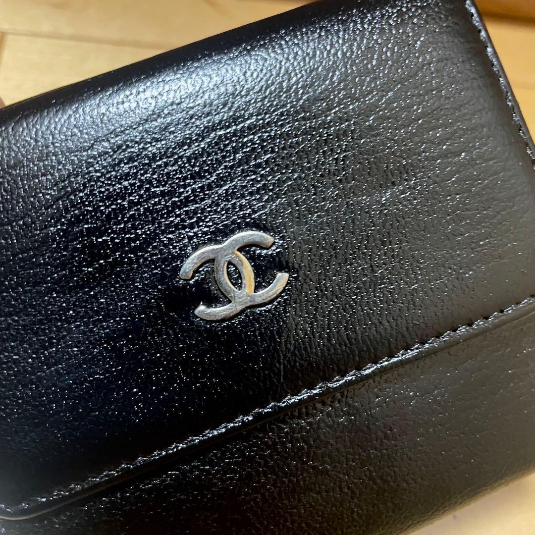 CHANEL シャネル レザー 二つ折り財布