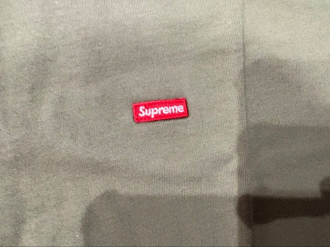 シュプリーム　supreme スモールボックスロゴ　Tシャツ