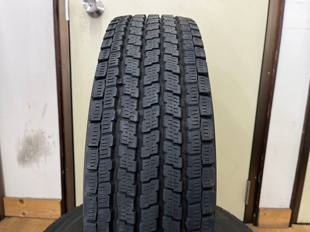 2019年製 ヨコハマ 中古冬タイヤ 195/80R15 LT 4本セット