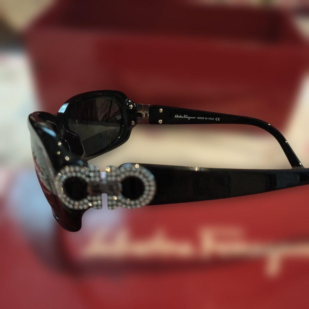 美品Salvatore Ferragamo ブラックサングラス