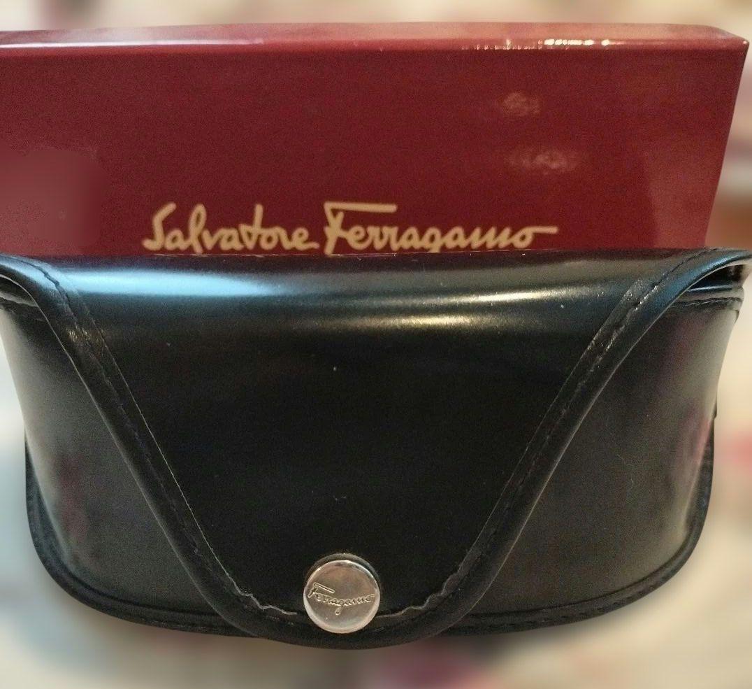 美品Salvatore Ferragamo ブラックサングラス