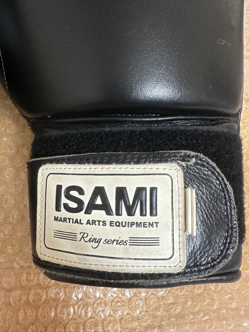 早い者勝ち ISAMI ボクシンググローブ ブラック14オンス