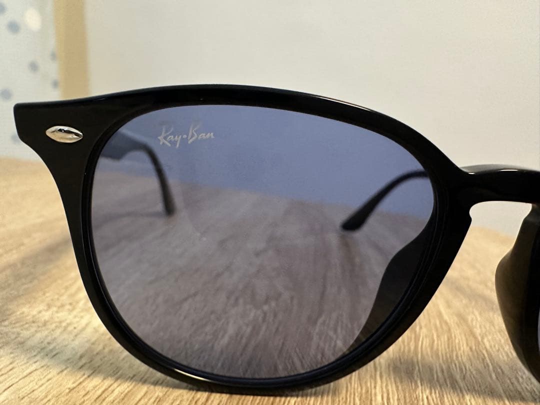 Ray-Banレイバンサングラス　RB4259F-601-80（53SIZE）