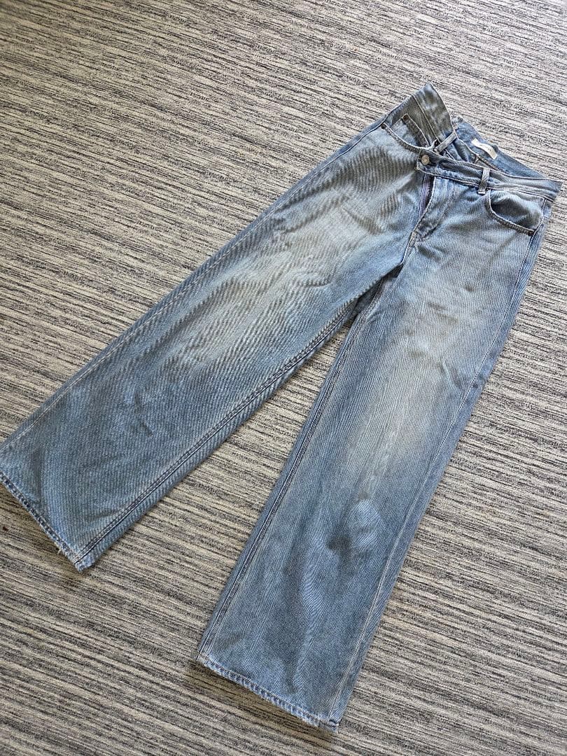 MOUSSY CROSS WAIST WIDE STRAIGHT　1