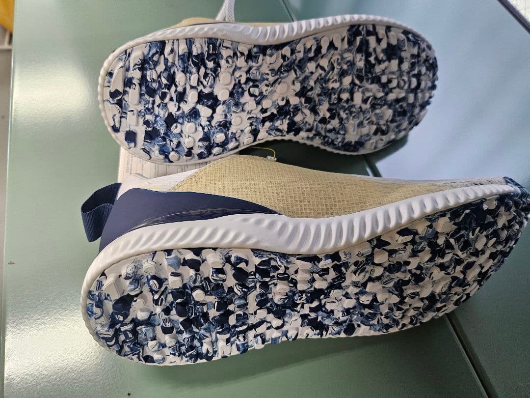 定価13,200円新品タグ付きadidas ゴルフシューズ SOUTCE 1