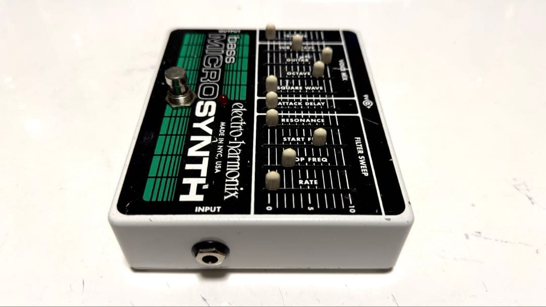 ベース Electro-Harmonix Bass Micro Synthesizer