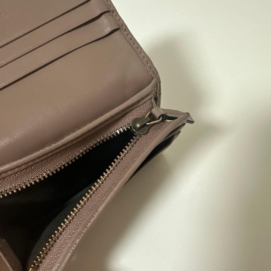 GUCCI ベージュ 二つ折り財布