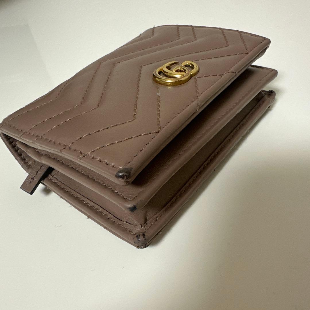 GUCCI ベージュ 二つ折り財布