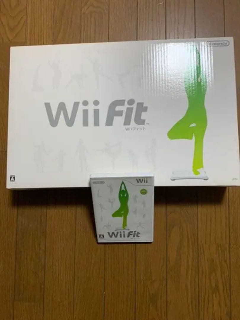 お値下げ‼️Wii 本体(欠品有)   カセット5 Wii fit本体とカセット