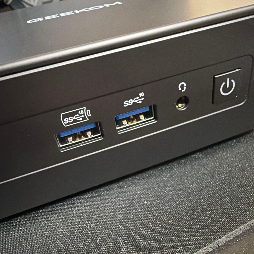 ミニPC GEEKOM IT15 AI Intel Core U9 285H