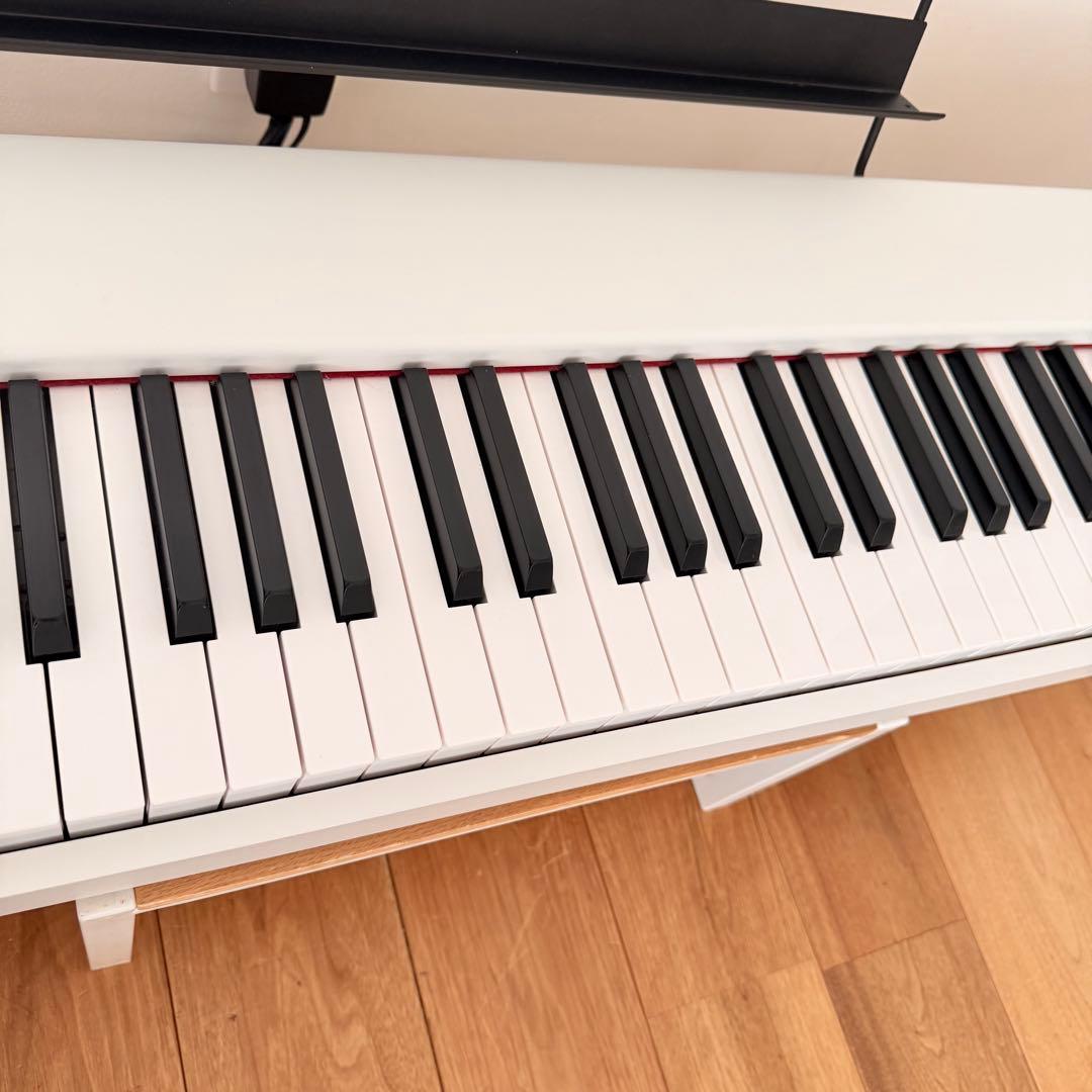 美品 KORG D1 88鍵盤 電子ピアノ 白 ホワイト コルグ キーボード