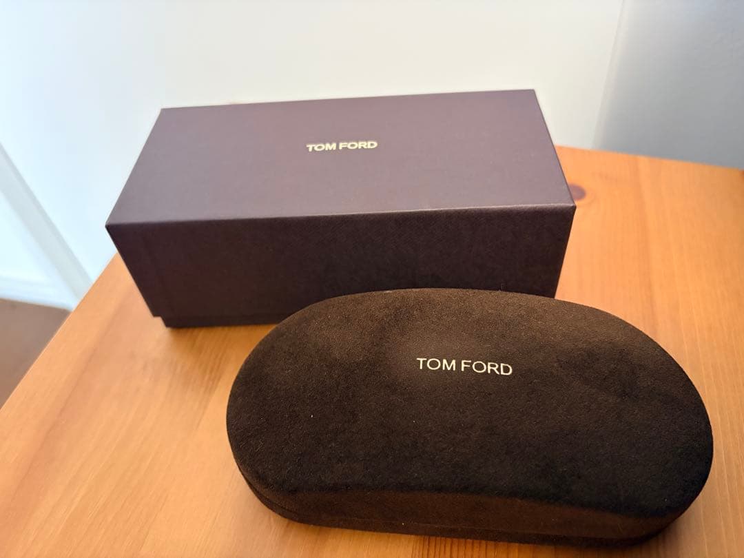 TOM FORD ブラック グラデーション サングラス